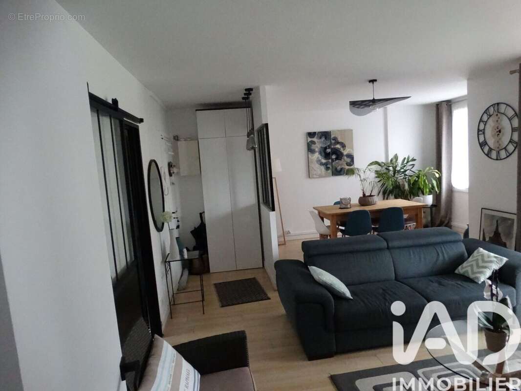 Photo 4 - Appartement à LA CELLE-SAINT-CLOUD