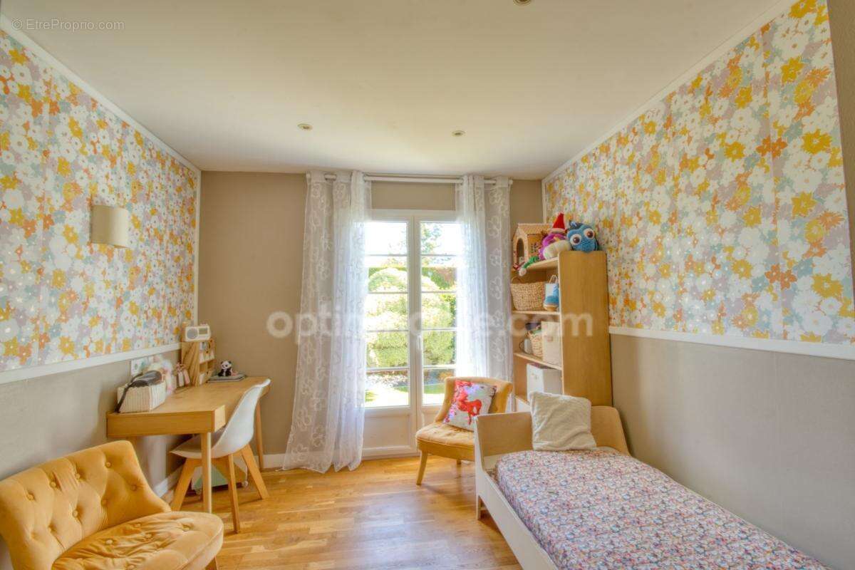 Villa de plain-pied, 174 m², 4 Chambres.Piscine chauffée, Le Château-d'Oléron (17) - photo 17