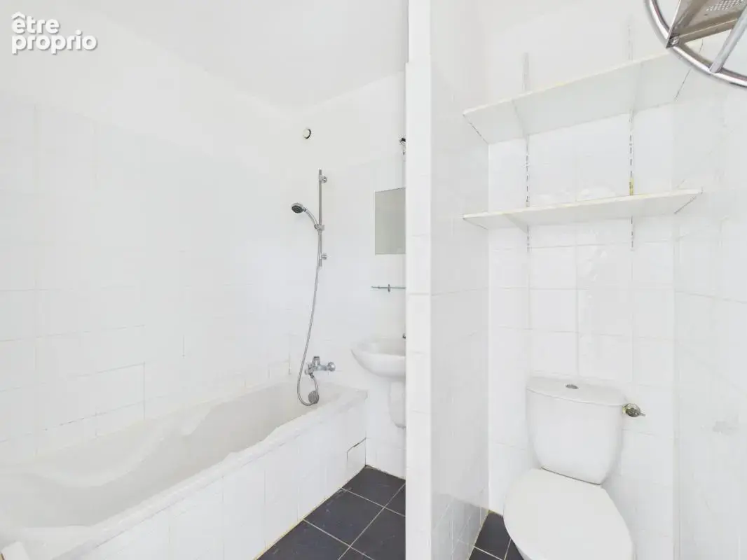 A vendre f2 avec terrasse plaine de peri - photo 8