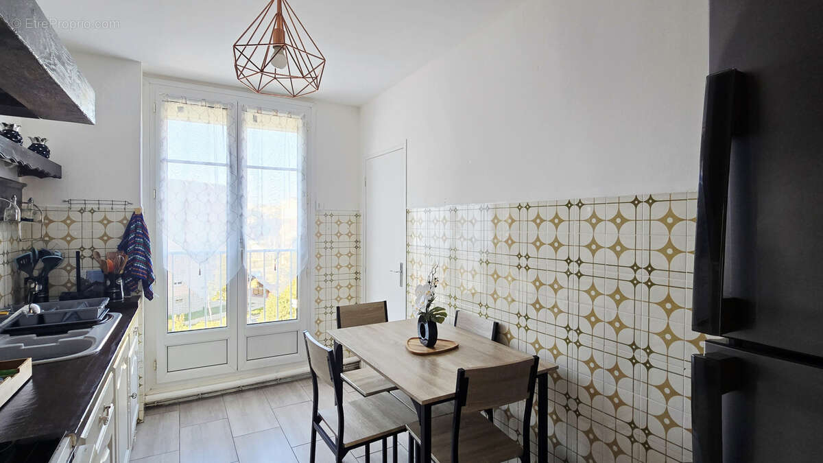 Appartement à PORT-DE-BOUC