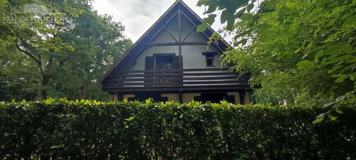 Maison à FERRIERES-EN-GATINAIS