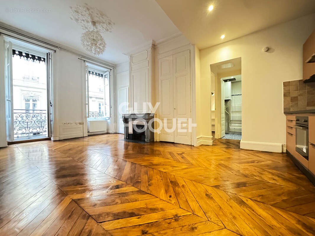 Appartement à LYON-6E