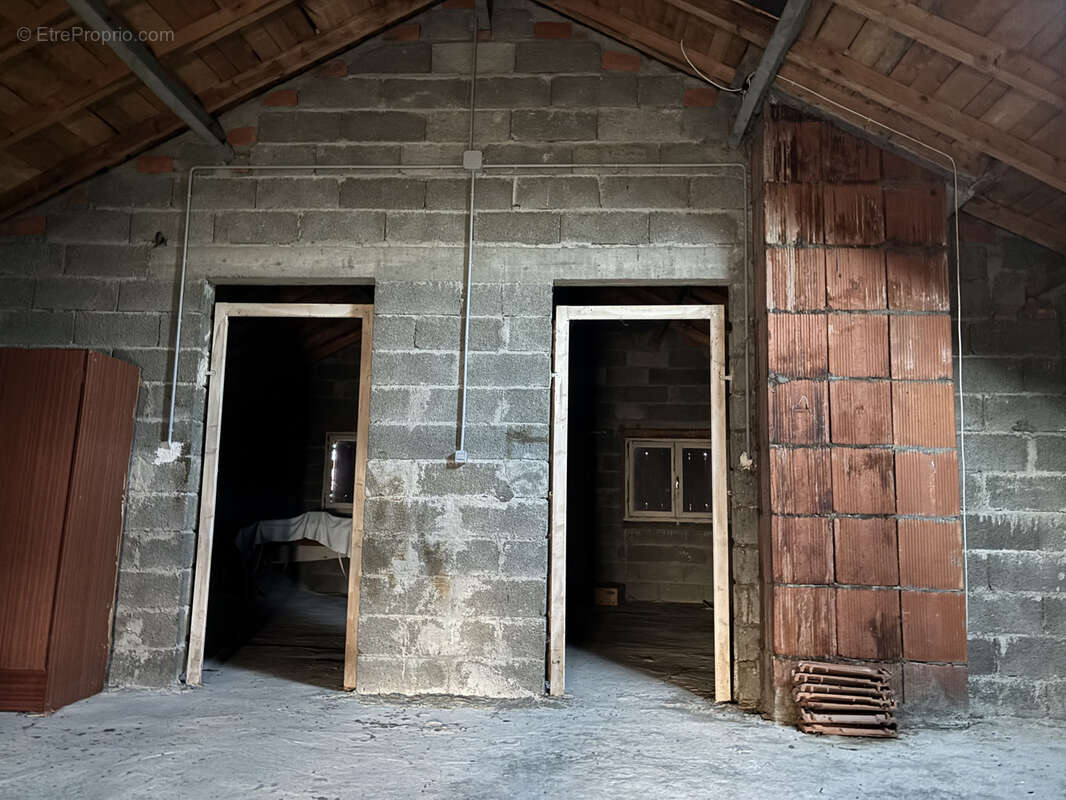 Maison à SAINT-THURIN