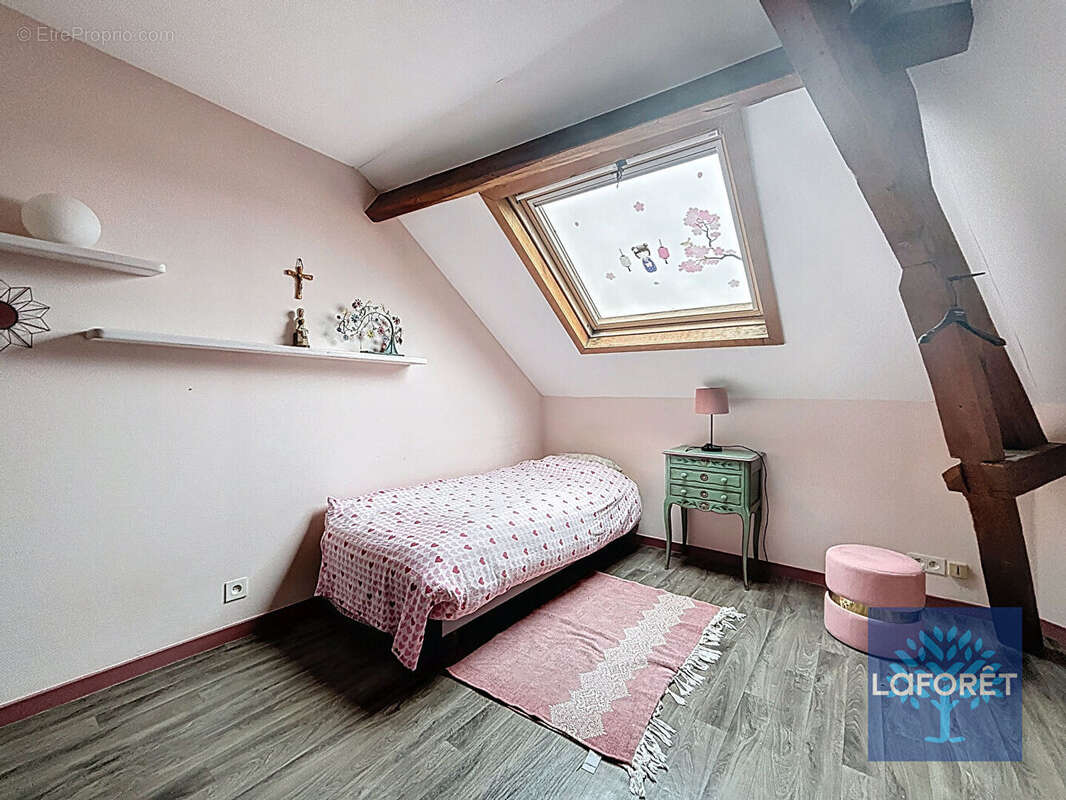 Maison bourgeoise de caractère - 185 m² - Gare à pied - photo 8