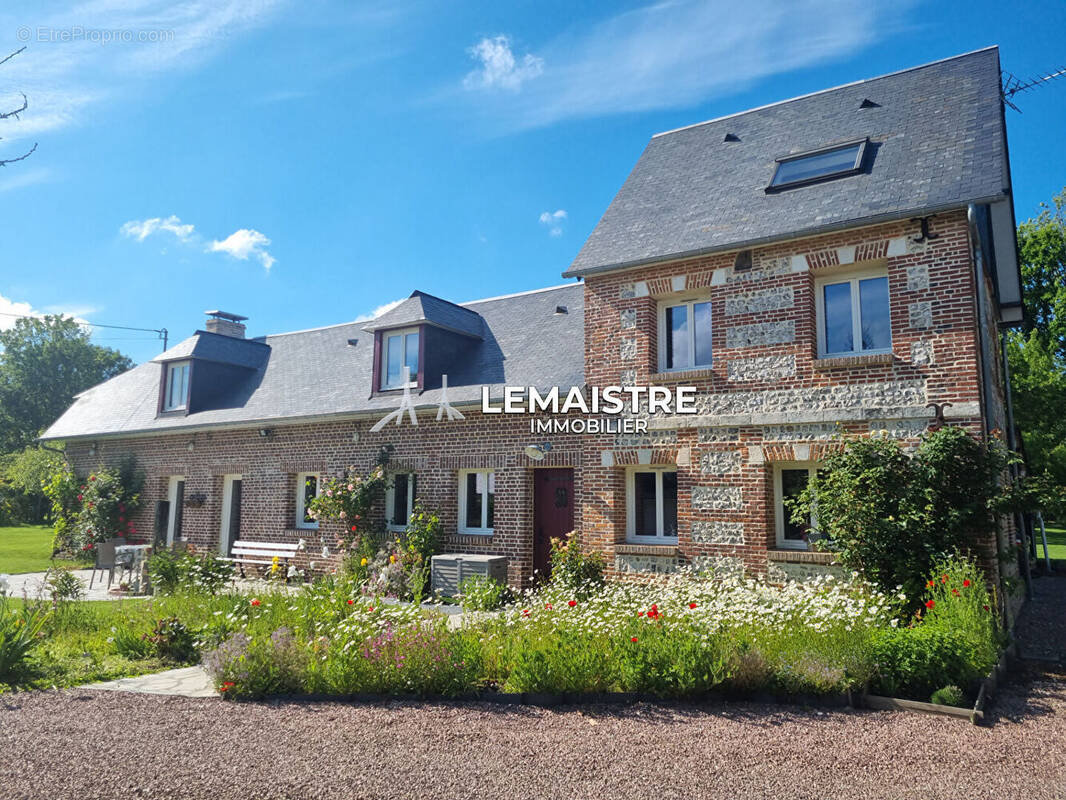 Maison à SAINT-ROMAIN-DE-COLBOSC