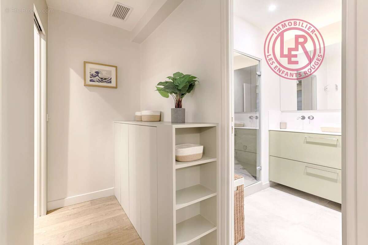 Appartement à PARIS-3E