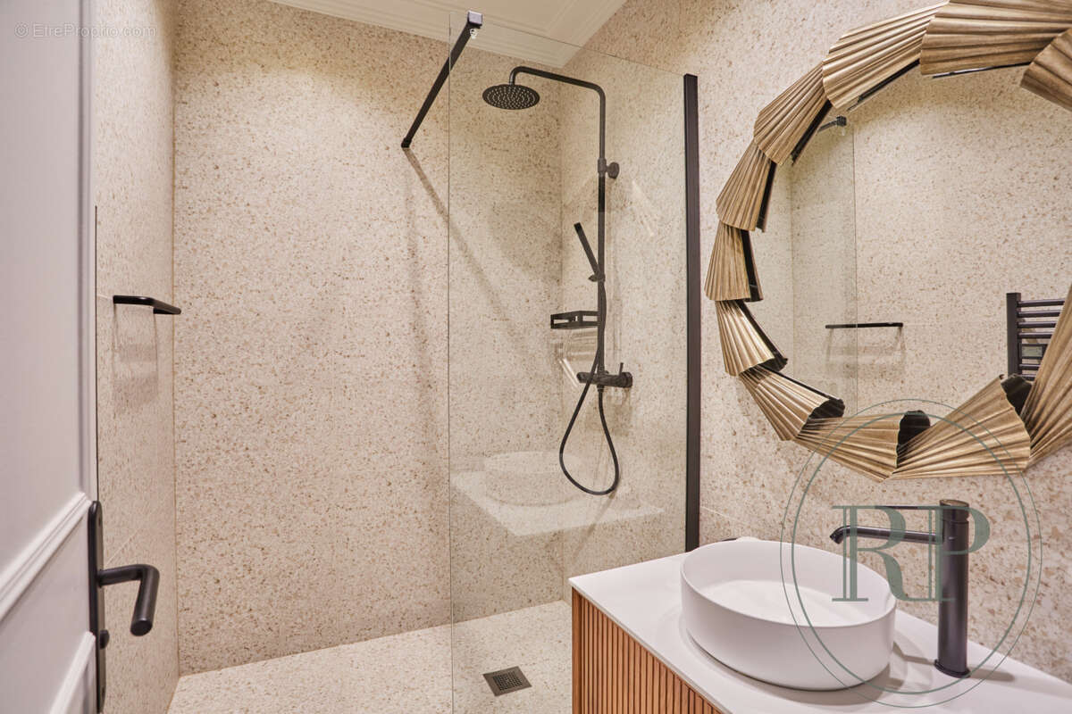 Appartement à PARIS-5E