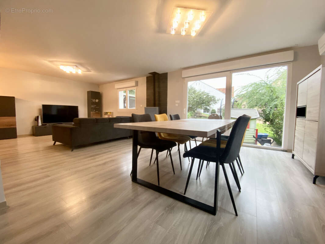 Maison à WALTENHEIM-SUR-ZORN