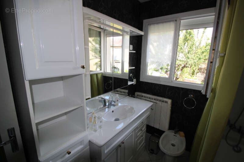 Maison à CHATELLERAULT