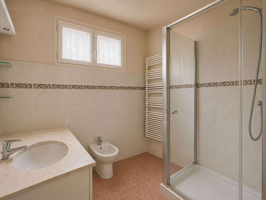 Maison Montgeron 6 pièce(s) 100 m2 - photo 8
