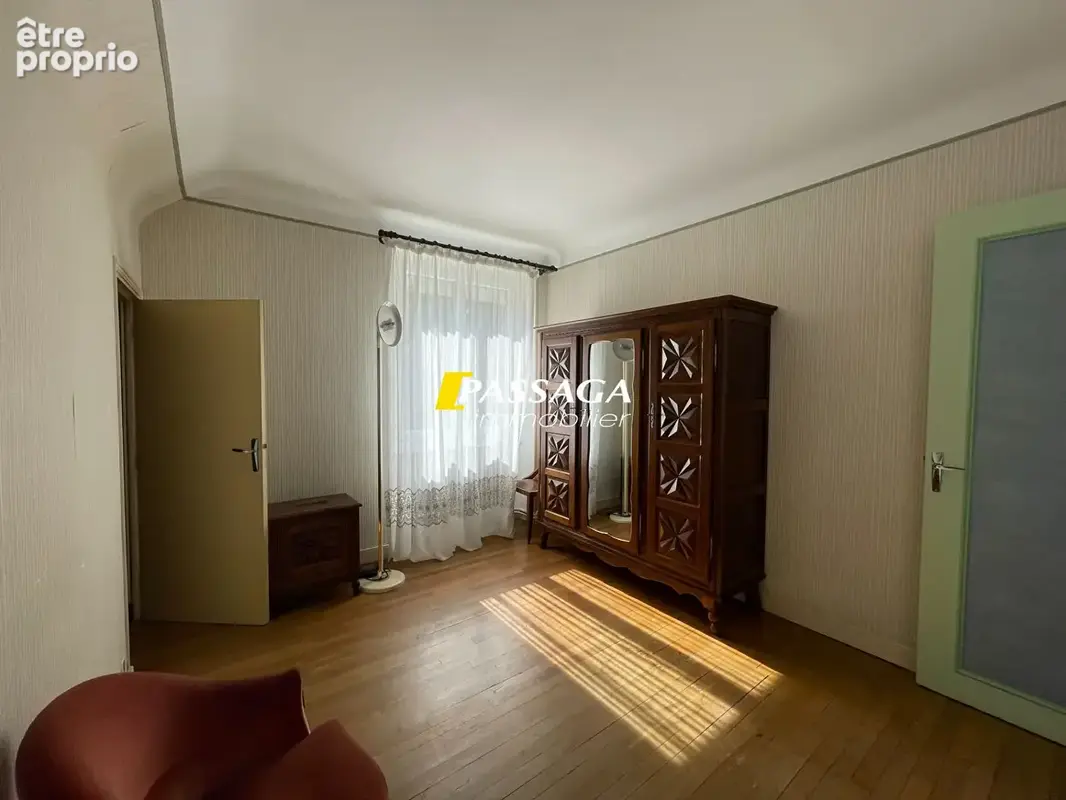 A VENDRE - Maison d'habitation avec terrain - MARCILLAC VALLON - photo 9