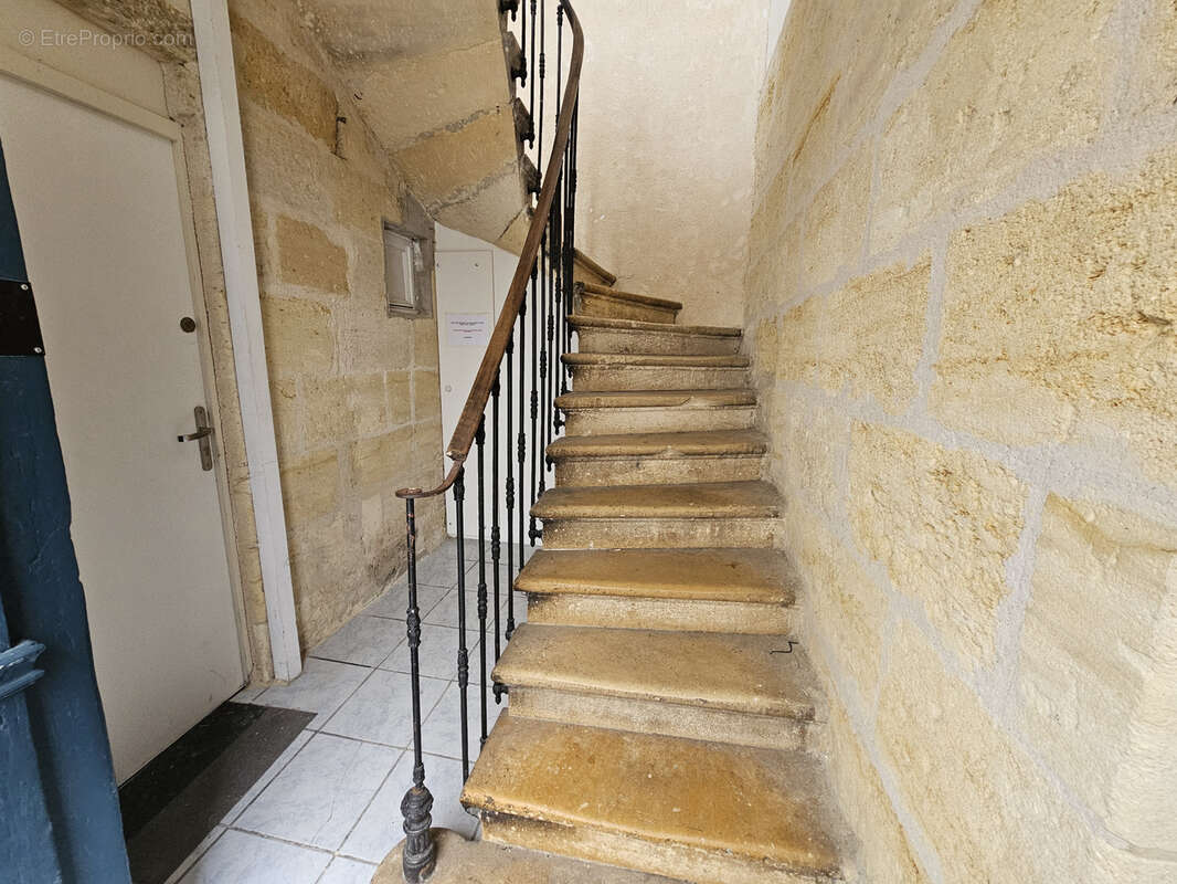 A vendre - appartement - grand t2 - chartrons - photo 4