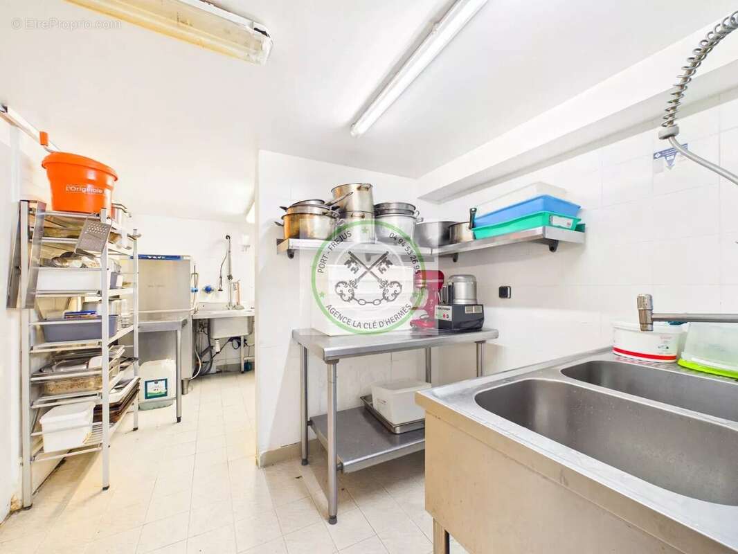 Commerce à SAINT-RAPHAEL