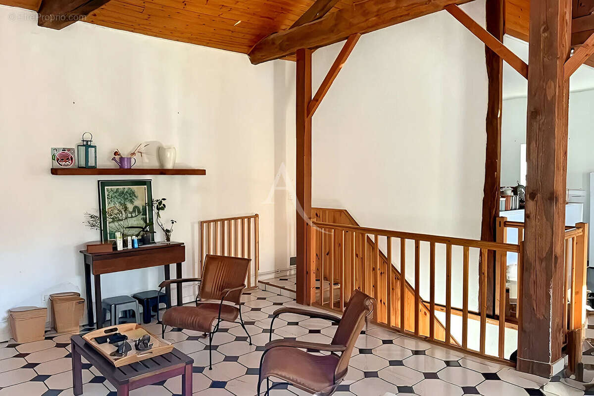 Maison à LA CAILLERE-SAINT-HILAIRE