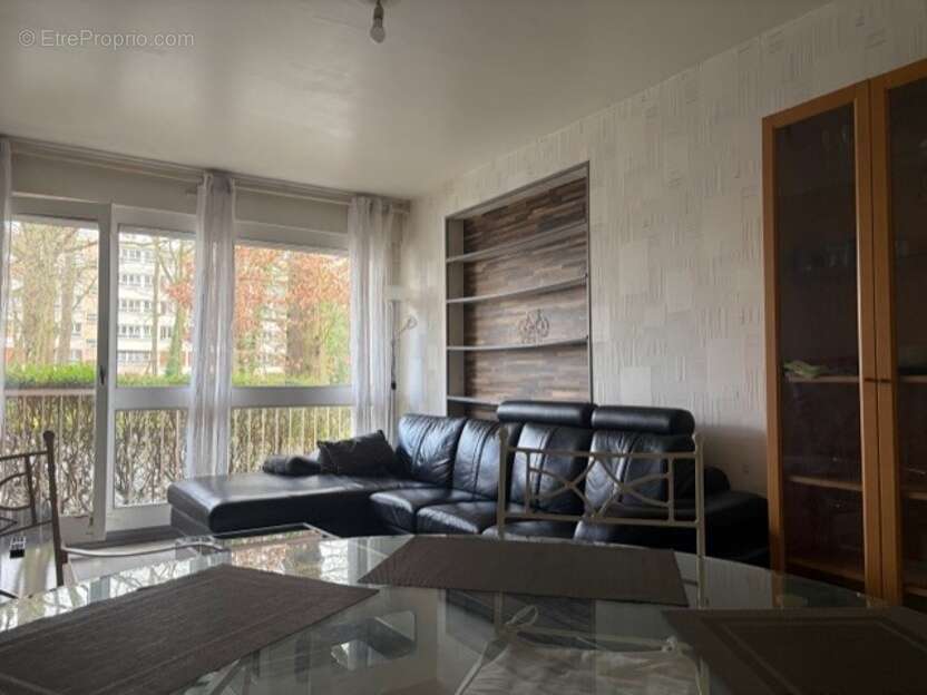 Appartement à SAINT-MICHEL-SUR-ORGE