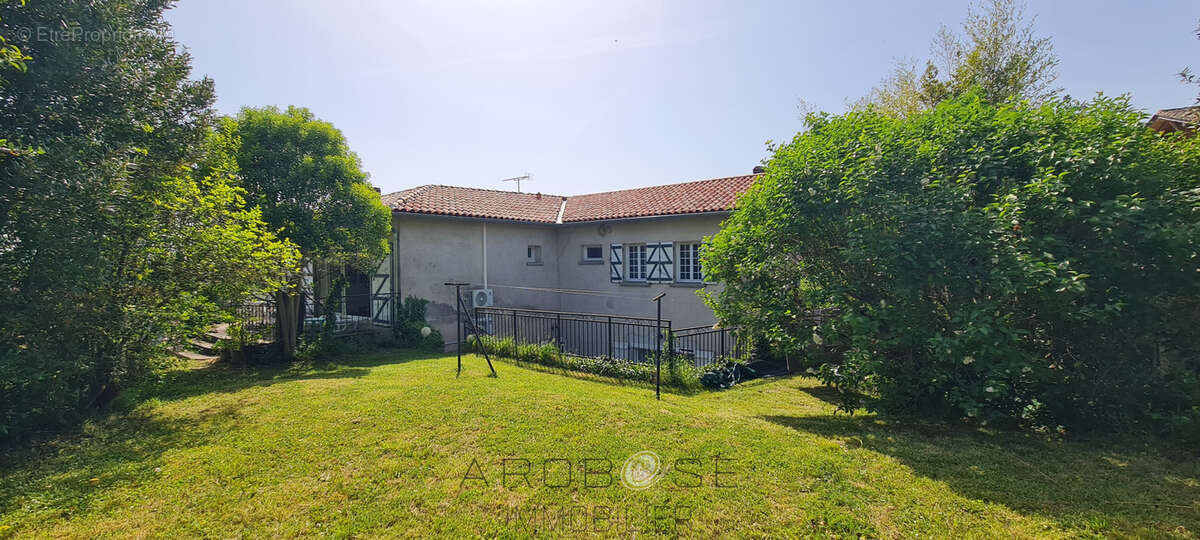 Maison à CLAIRAC