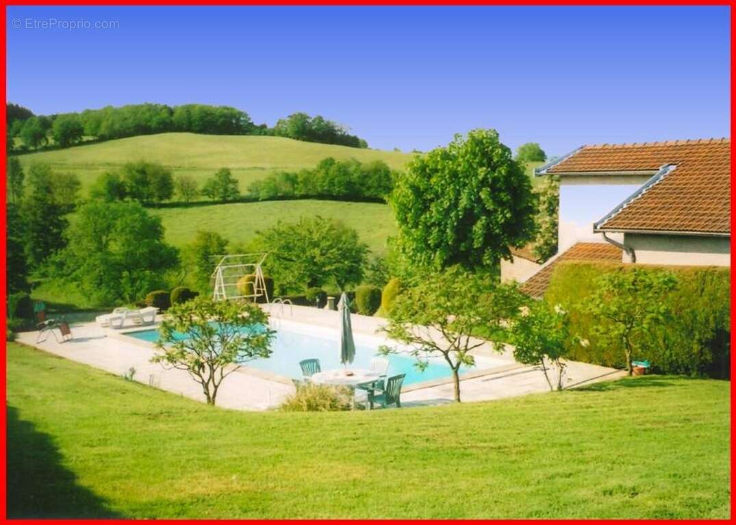 Maison à SAVIGNY