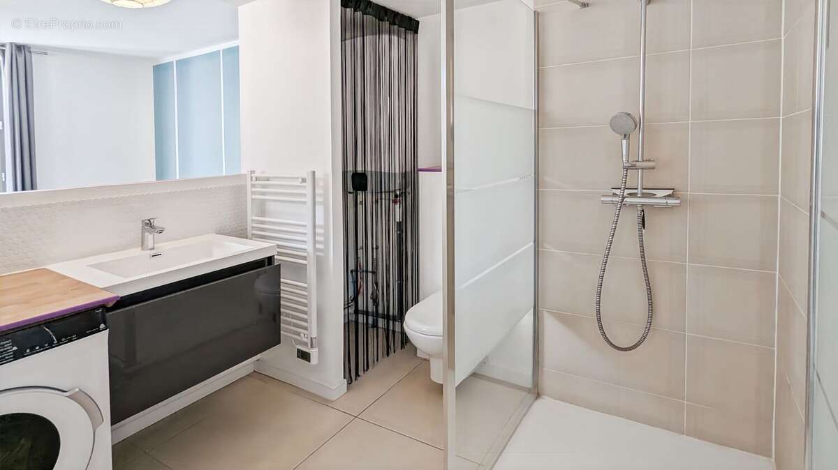 Appartement à LYON-9E