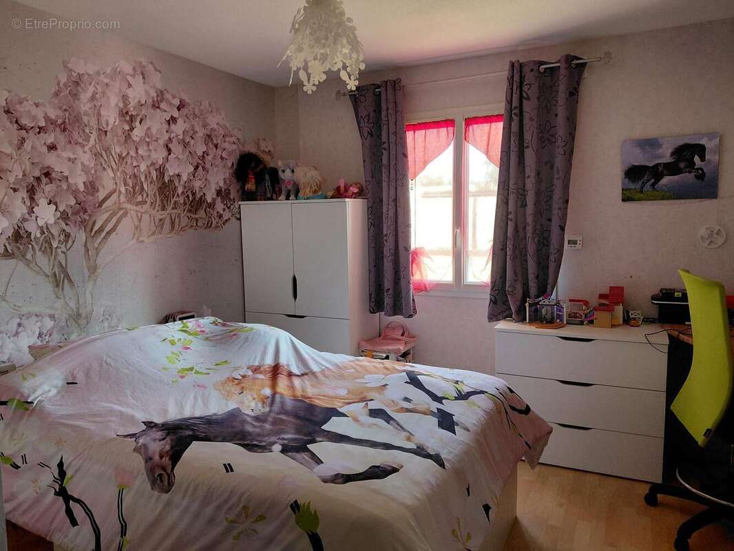 Maison 166 m² à Charlieu  - photo 9