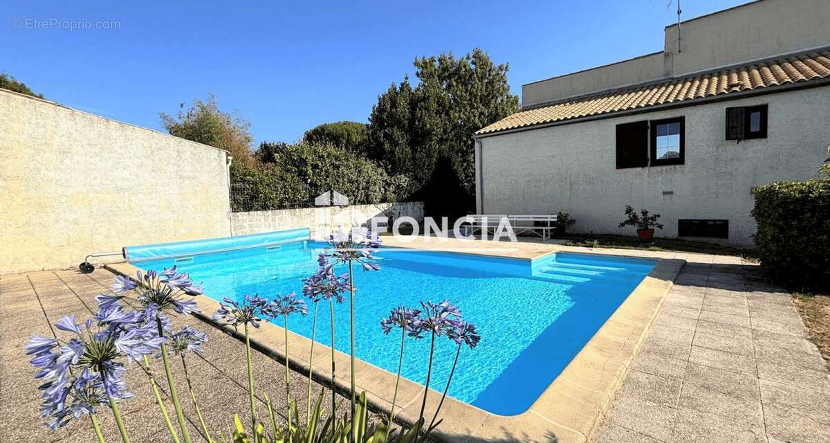 Maison à SALLES-SUR-MER