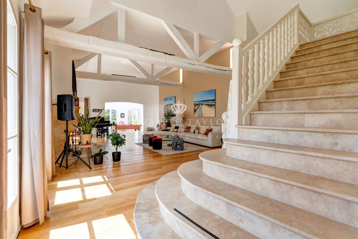 Maison à NOISY-LE-ROI