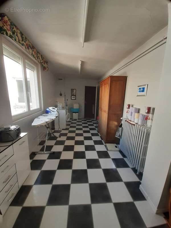 LINGERIE - 1ER ETAGE - Maison à VERZENAY