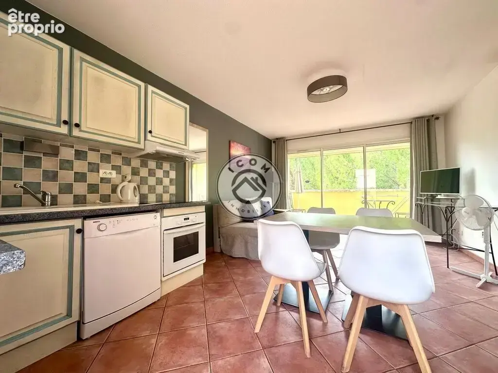 Appartement T2 avec terrasse - photo 3