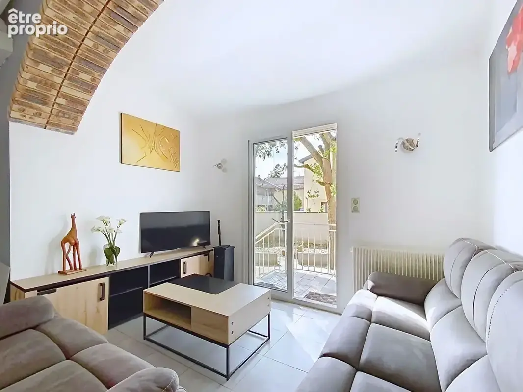 Maison de plain pied avec terrain, garage et combles aménageables à Villefranche sur Saône - photo 4