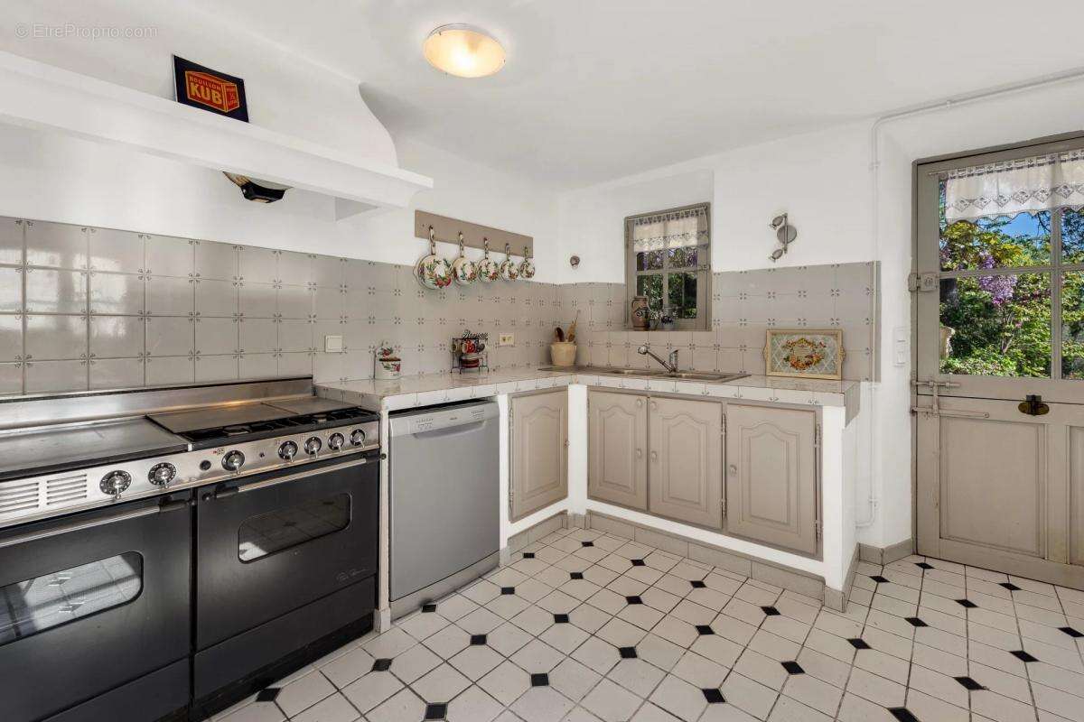 Maison à DRAGUIGNAN