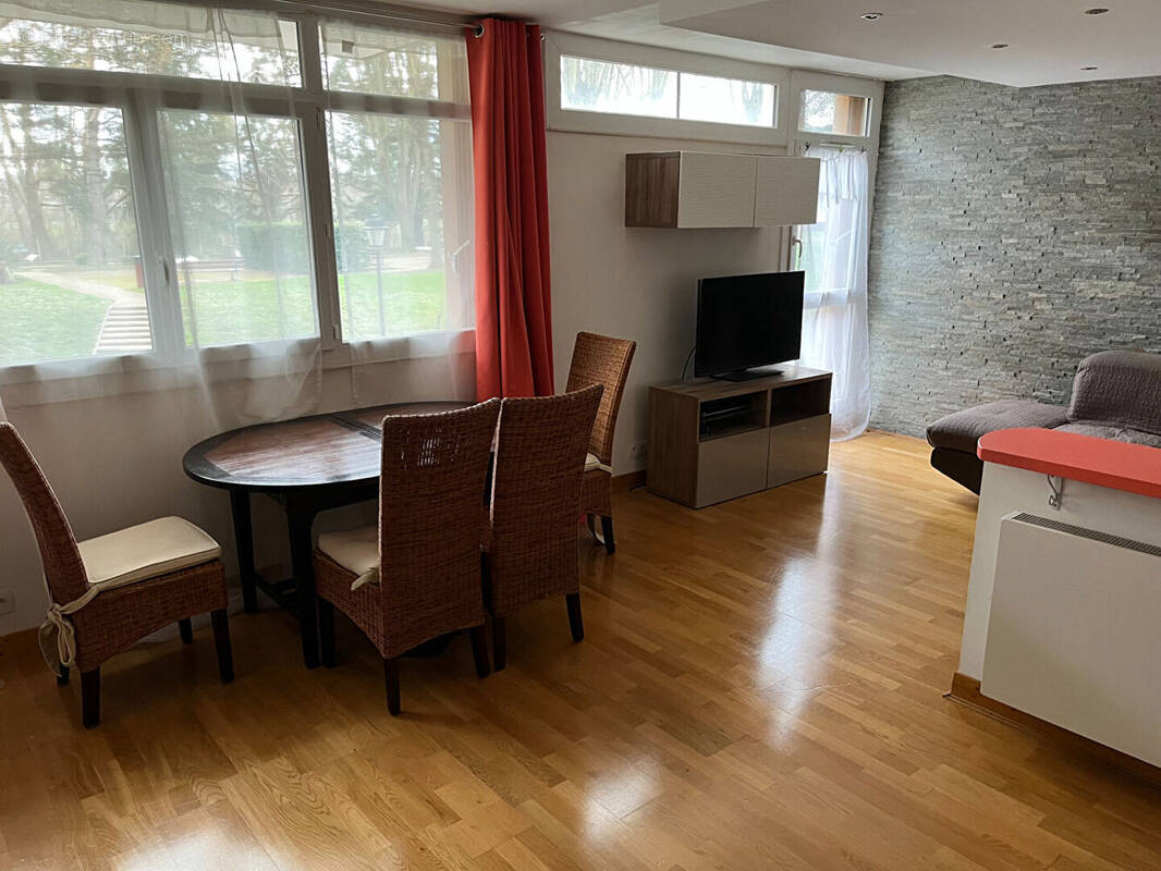 Appartement à MAISONS-LAFFITTE