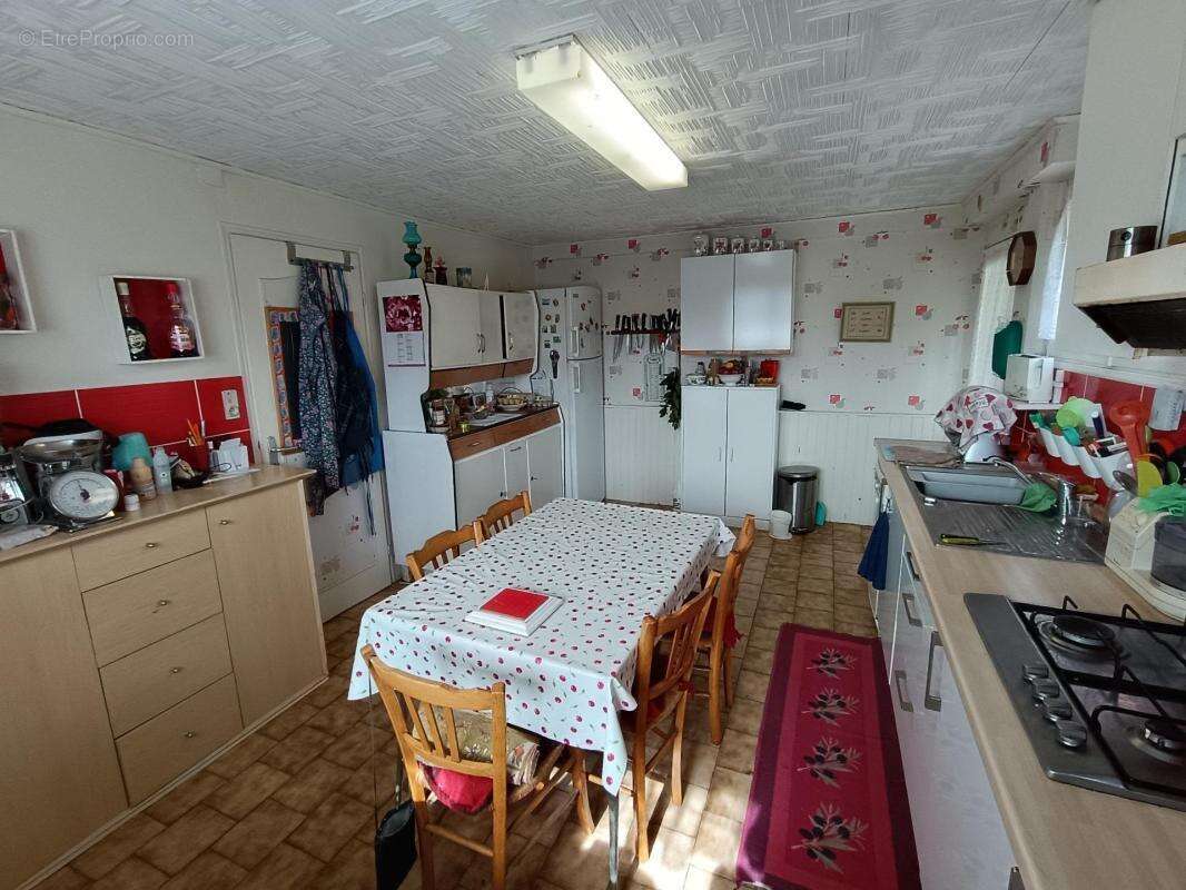 Maison à MONTAIN