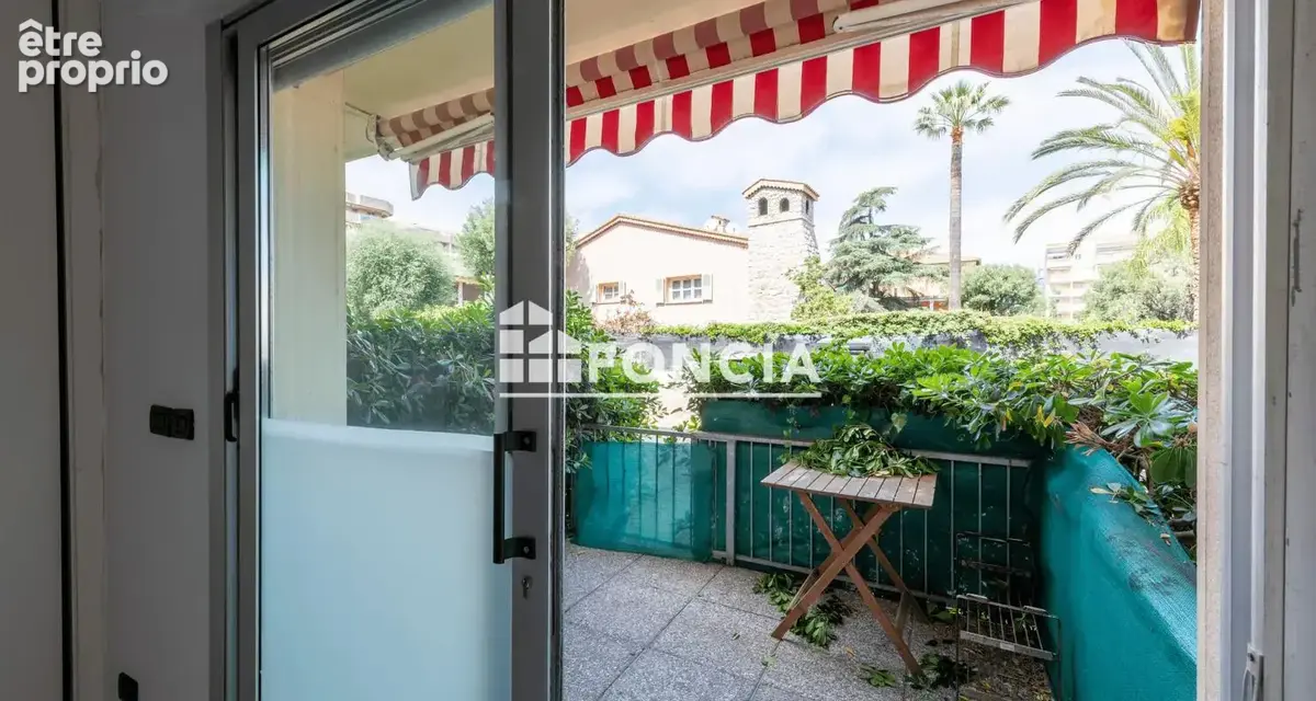 Roquebrune cap martin en residence en front de mer avec piscine  studio avec terrasse et cave - photo 7