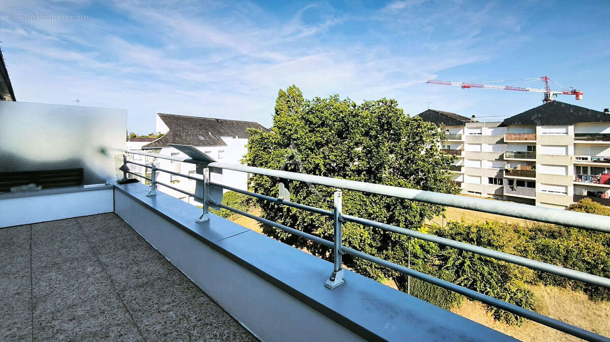 Appartement  traversant Saint Barthelemy d'Anjou 5 pièce(s) 90 m2 - photo 10