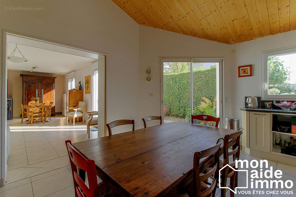 Maison 128 m² à Puilboreau  - photo 5