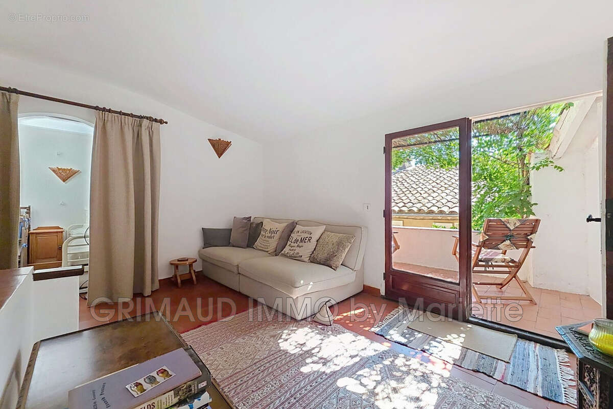 Maison 50 m² à Grimaud  - photo 2