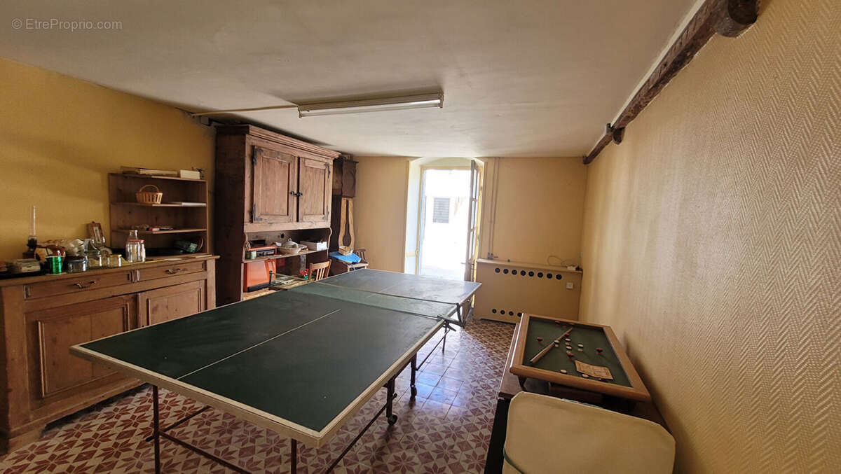Maison à VERS-EN-MONTAGNE