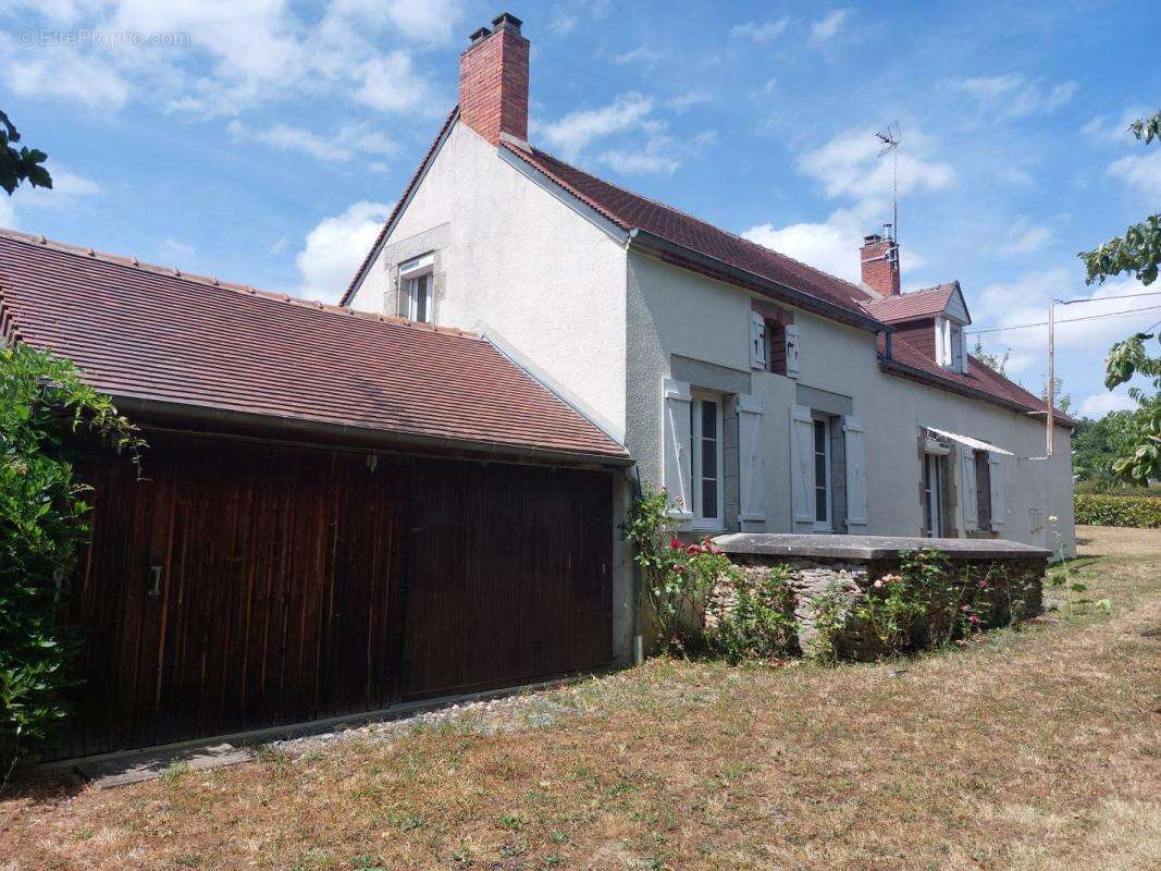 Maison à MALLERET-BOUSSAC