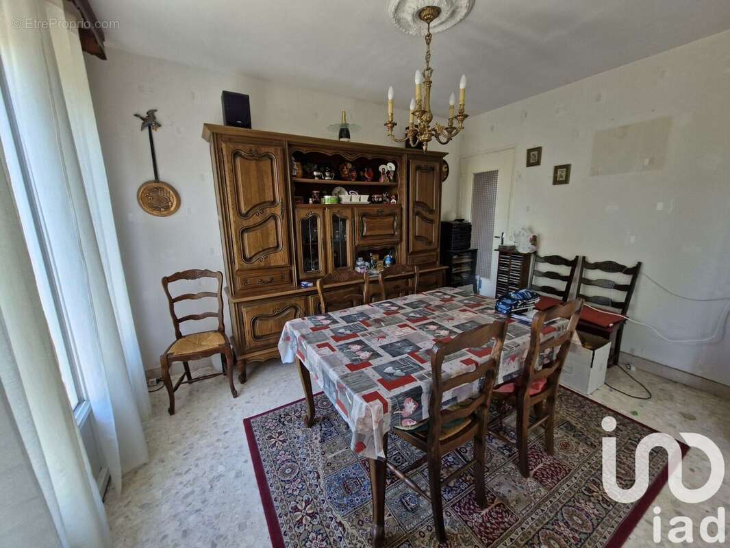 Photo 6 - Maison à ROMILLY-SUR-SEINE