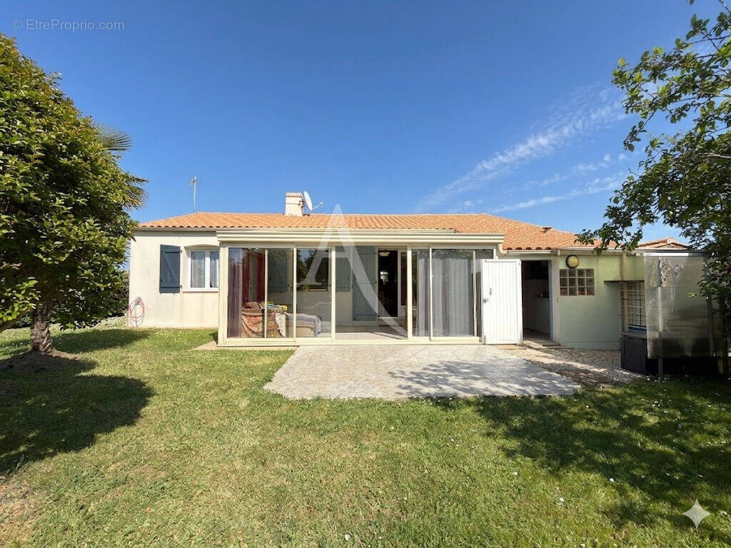 Maison à GIVRAND