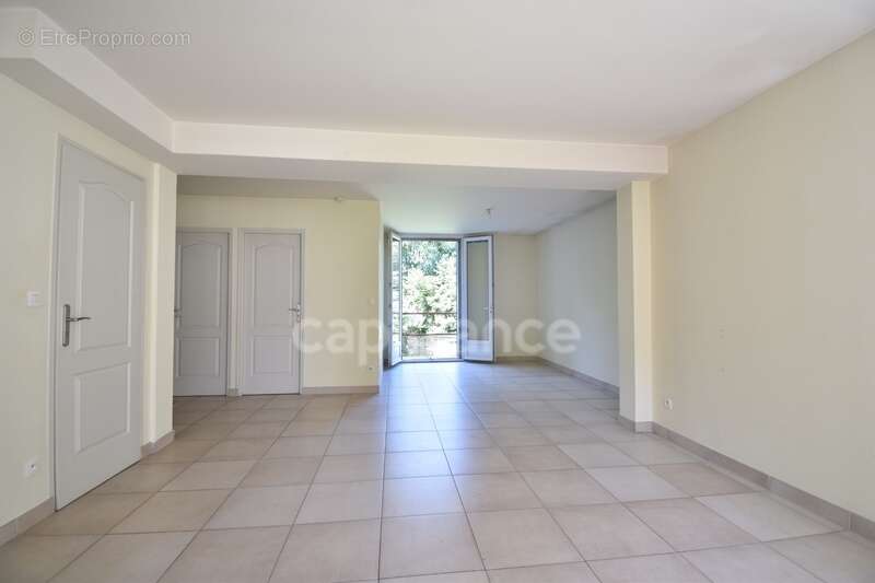 Maison à BURES-SUR-YVETTE