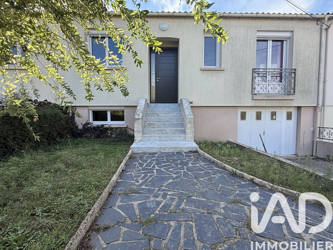 Photo 1 - Maison à PARTHENAY