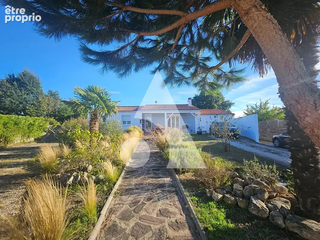 Photo Maison à La Tremblade au prix de 388 500€