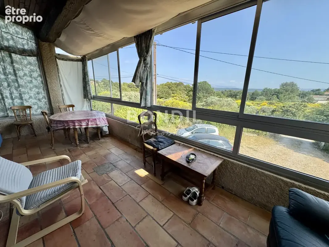 Cucuron   Propriété avec vue Luberon & Sainte-Victoire   Terrain 9000 m2   123 m2 habitables - photo 6