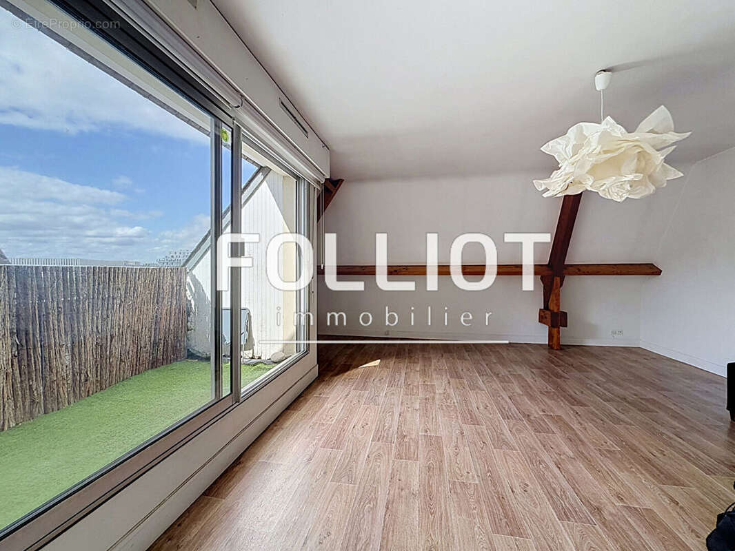 Appartement T2 avec vue sur le canal + GARAGE individuel - photo 5