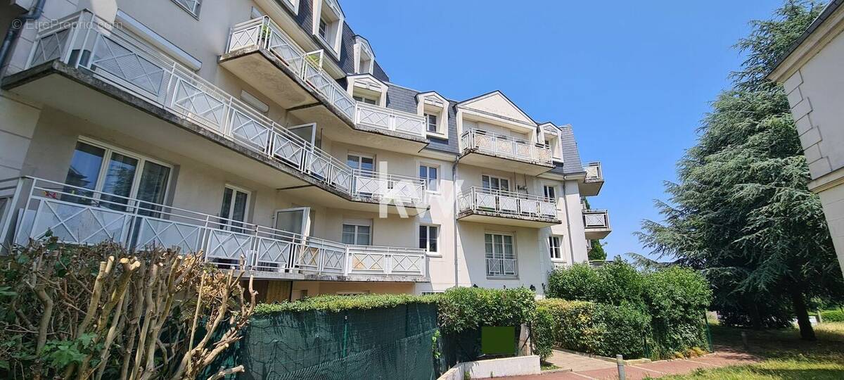 Appartement à COMBS-LA-VILLE