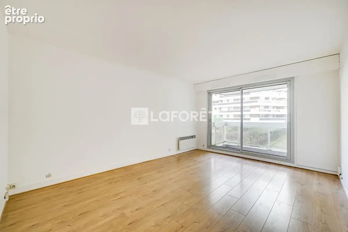 Appartement à PARIS-12E