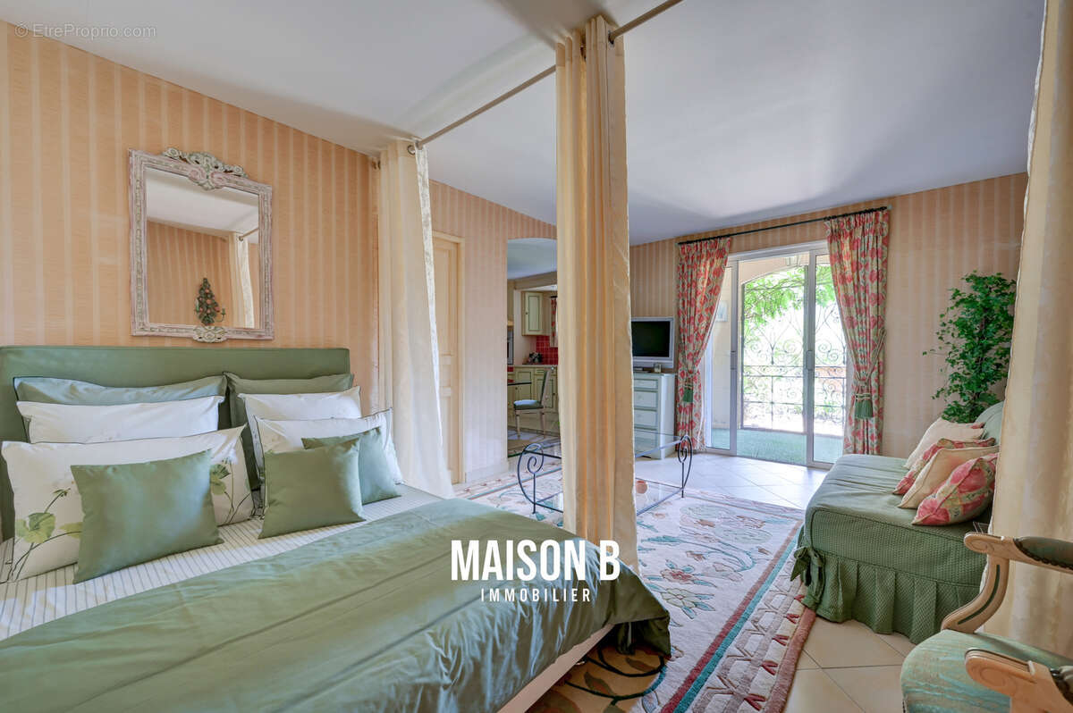 Maison à ROQUEVAIRE