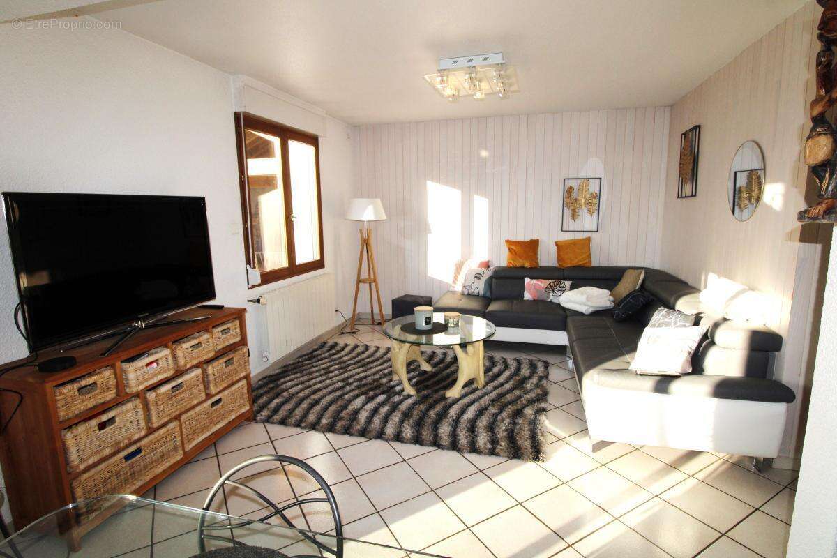 Maison à SAINT-MAURICE-SUR-MOSELLE