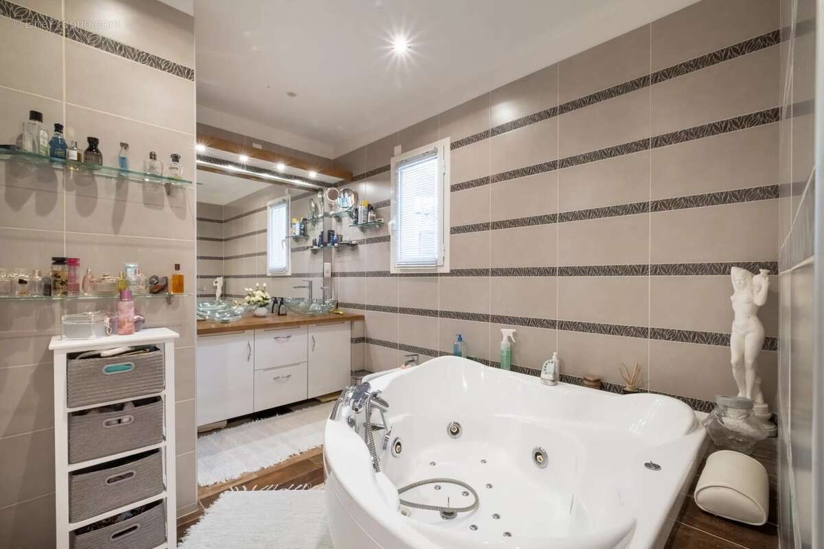 Maison à CAGNES-SUR-MER