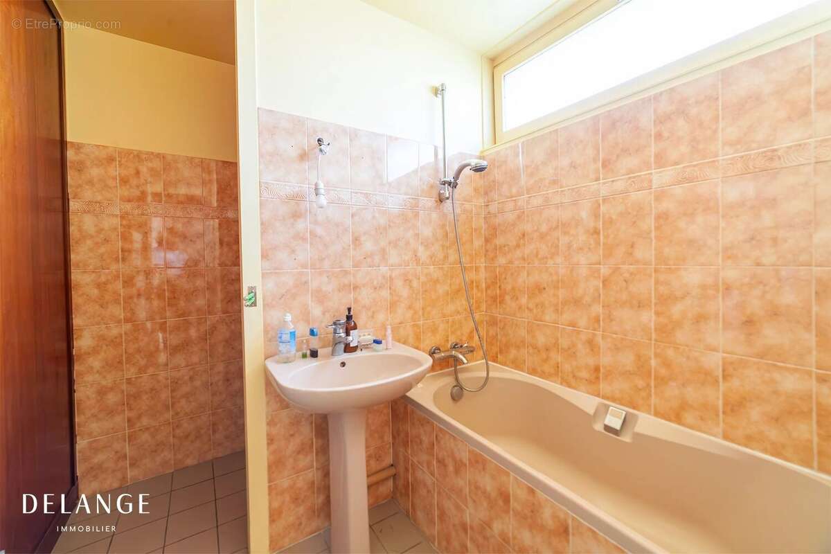 Appartement à IVRY-SUR-SEINE
